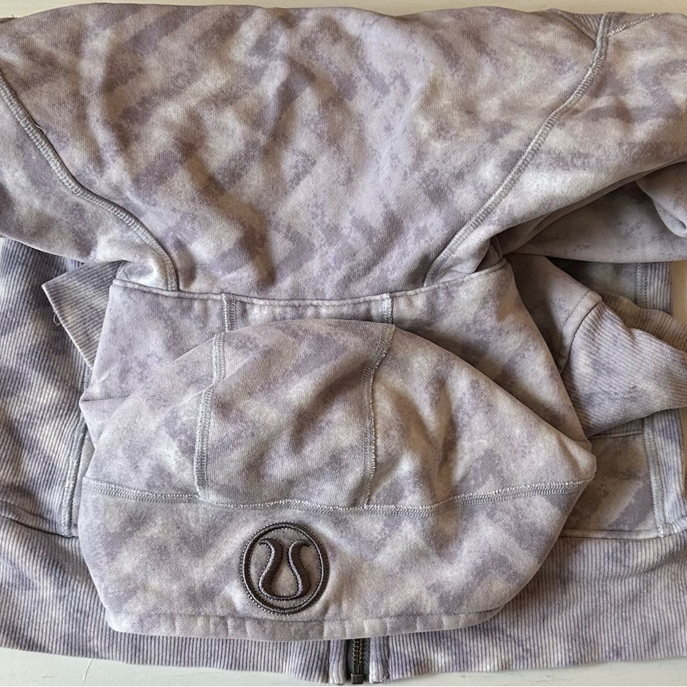 Lululemon Full Zip Hoodie Vintage - Light Purple and White Color